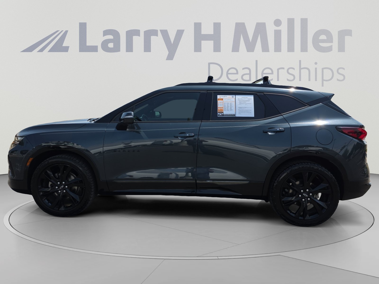 Used 2019 Chevrolet Blazer RS FWD image 2