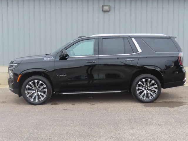 Used 2026 Chevrolet Tahoe High Country AWD/4WD image 8