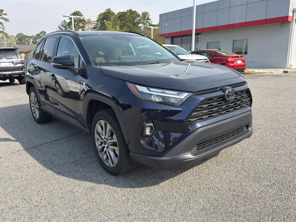 Used 2025 Toyota Camry LE image 37