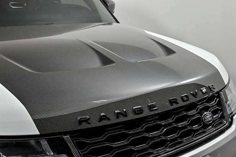 Used 2020 Land Rover Range Rover Sport SVR AWD/4WD image 4