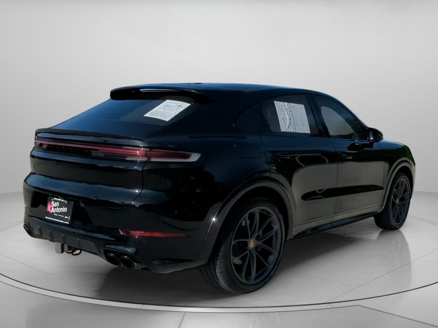 Used 2024 Porsche Cayenne S AWD/4WD image 28