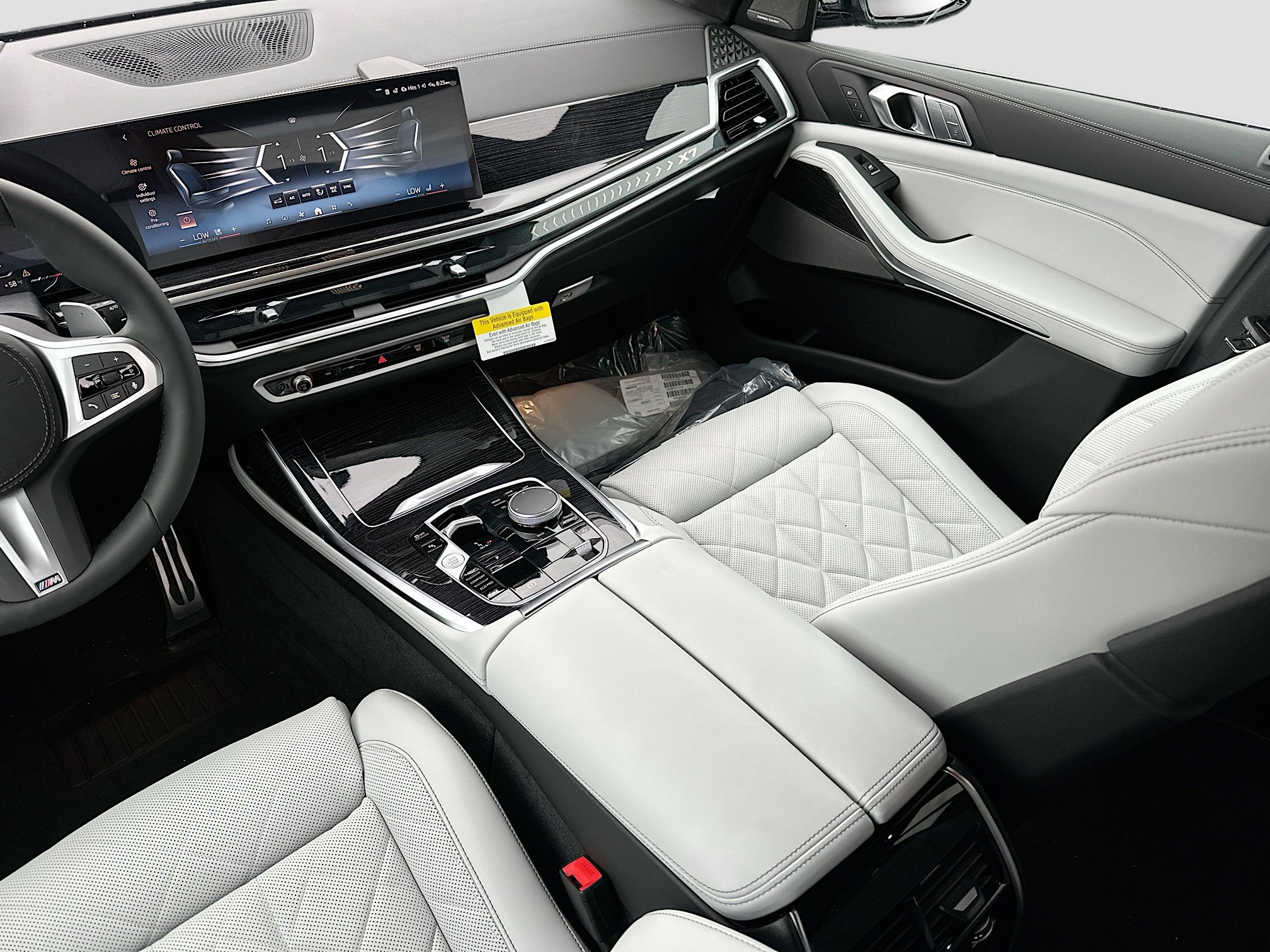 New 2026 BMW X7 xDrive40i w/ M Sport Package image 18