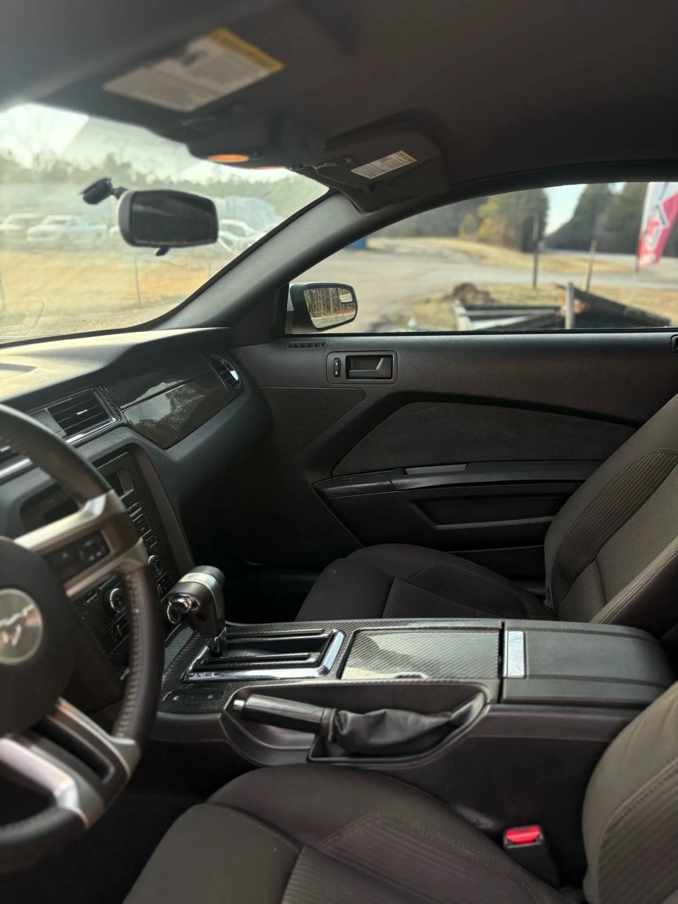 Used 2011 Ford Mustang GT Premium image 27