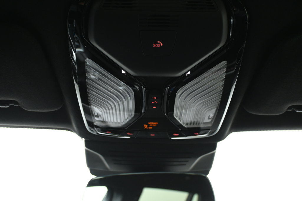 Used 2027 BMW X7 M60i AWD/4WD image 21