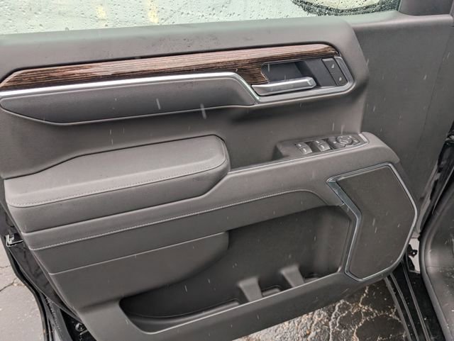 New 2026 GMC Sierra 1500 SLE w/ Preferred Package image 15