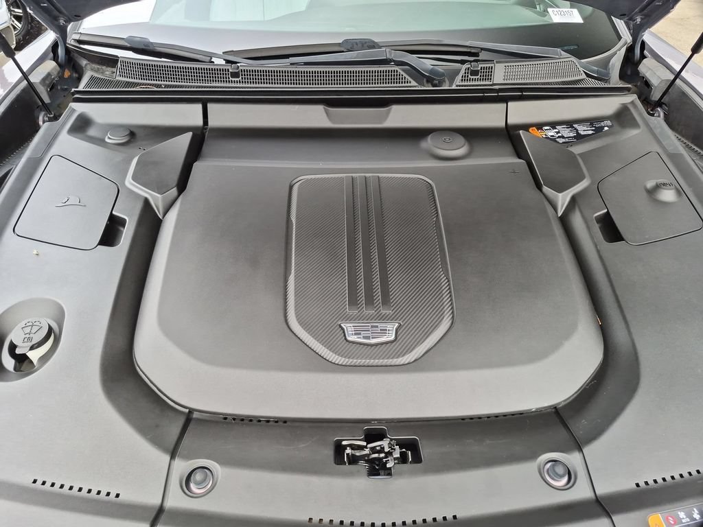 Certified 2024 Cadillac Lyriq Luxury RWD image 23