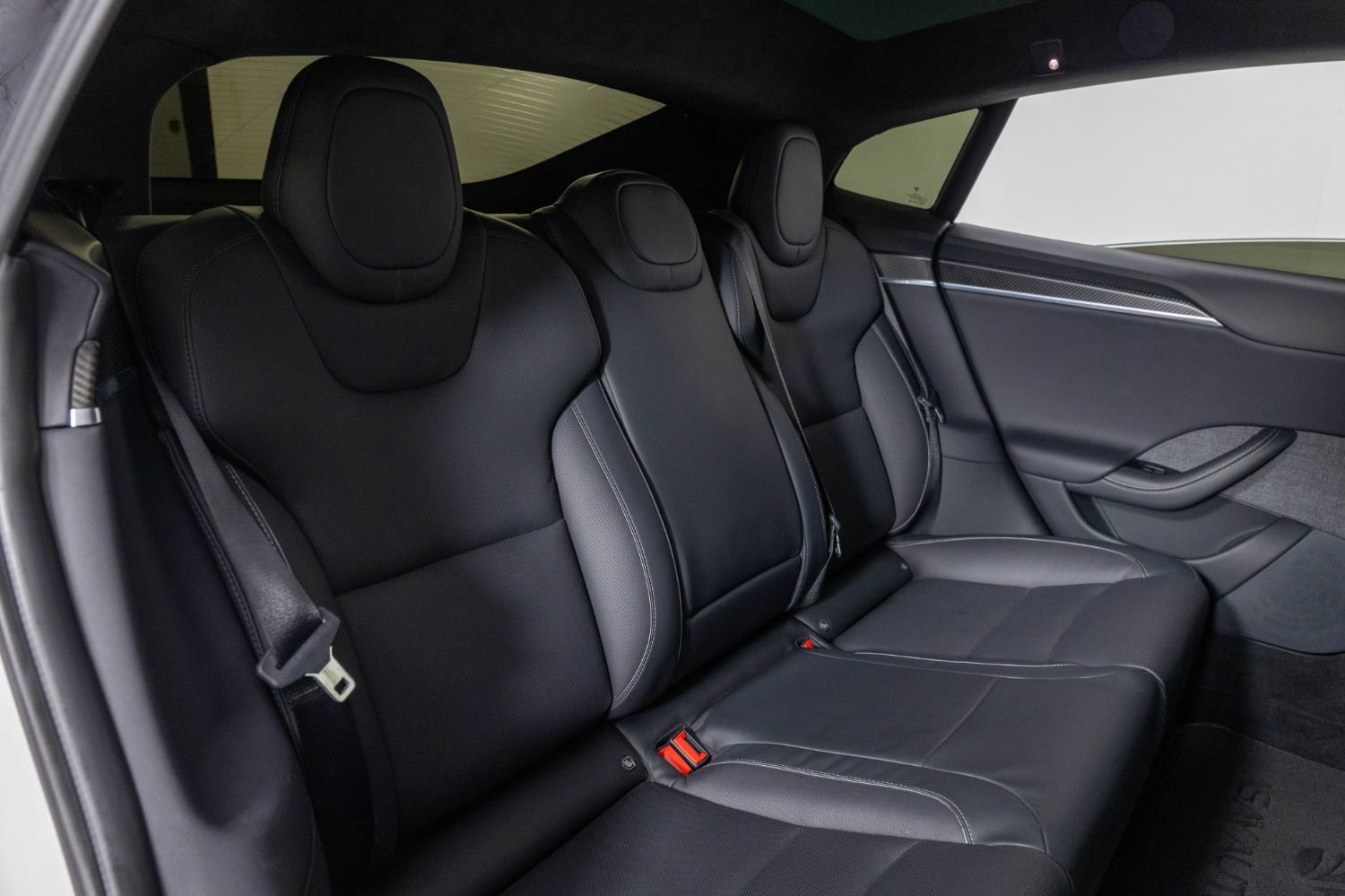 Used 2021 Tesla Model S Plaid image 24