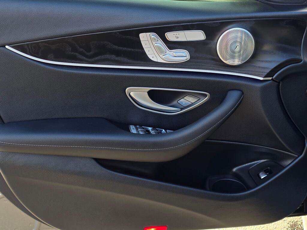 Used 2023 Mercedes-Benz E 450 4MATIC Sedan image 37