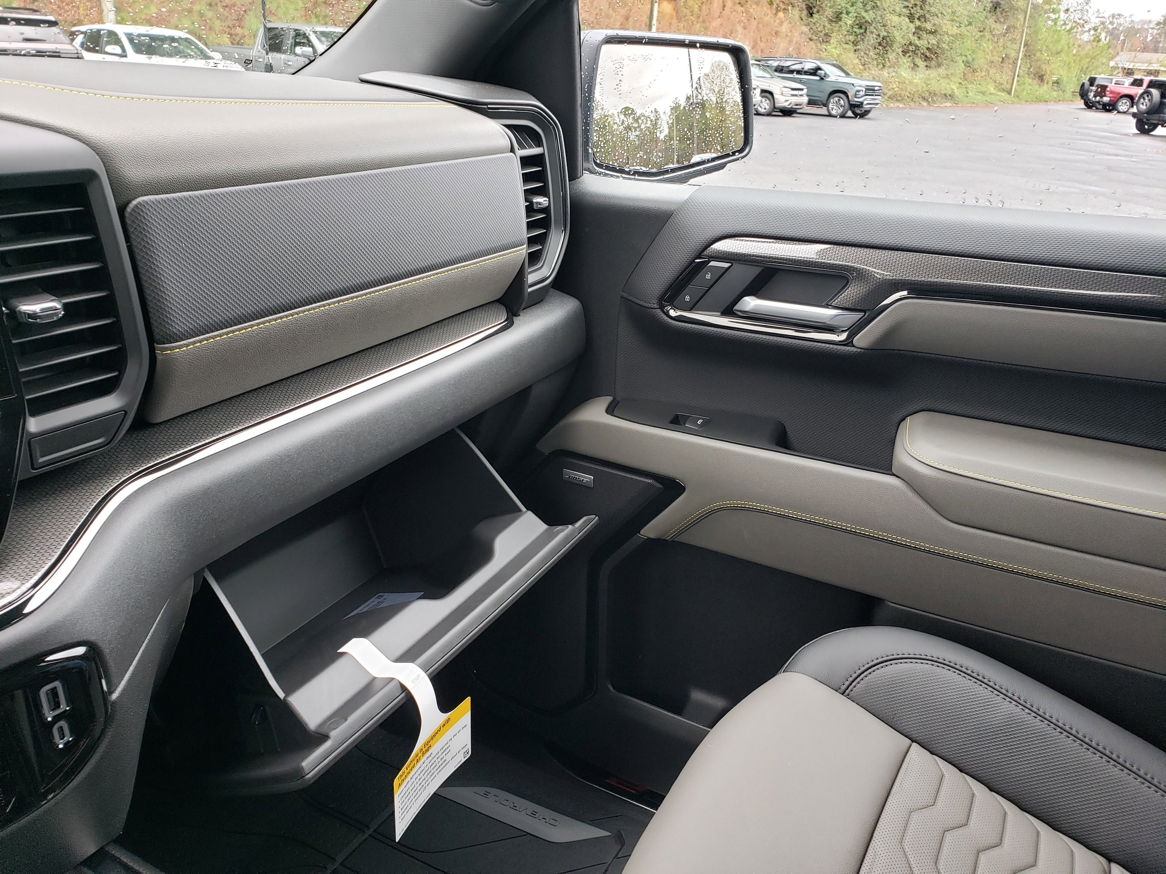 New 2026 Chevrolet Silverado 1500 ZR2 w/ LPO, Dark Essentials Package image 24