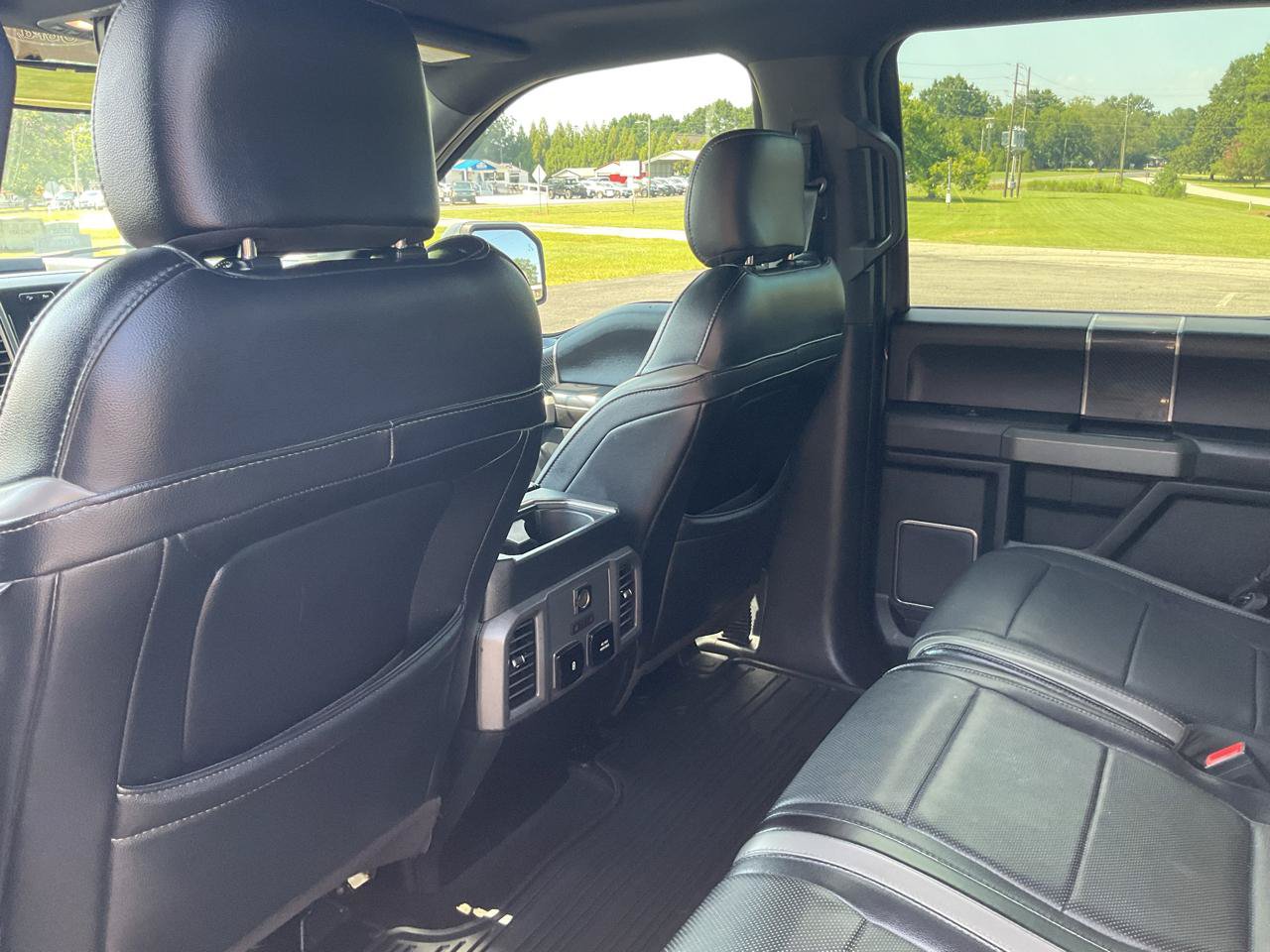 Used 2018 Ford F150 Raptor w/ Equipment Group 802A Luxury AWD/4WD image 20