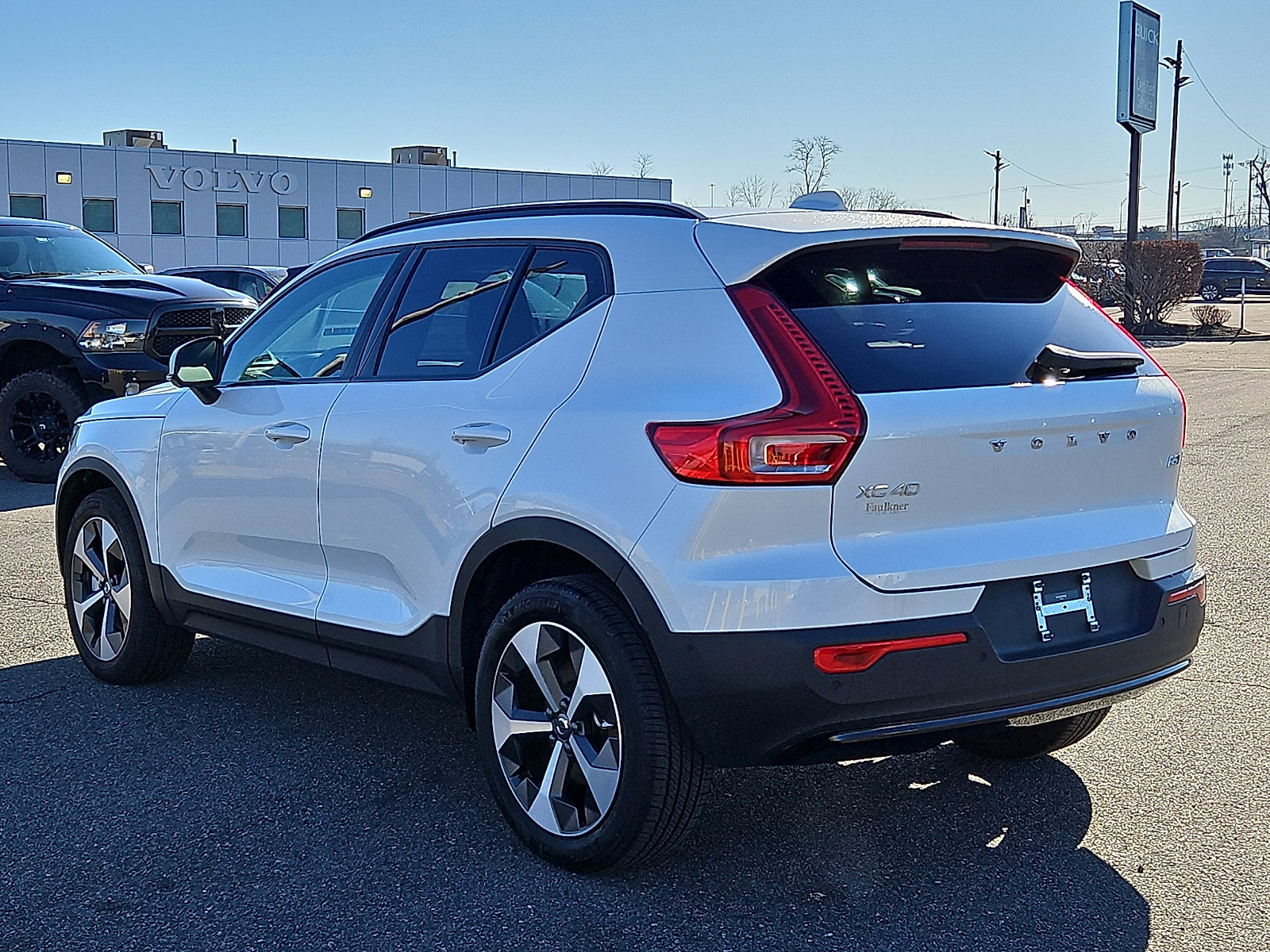 New 2026 Volvo XC40 B5 Plus w/ Protection Package Premier AWD/4WD image 4