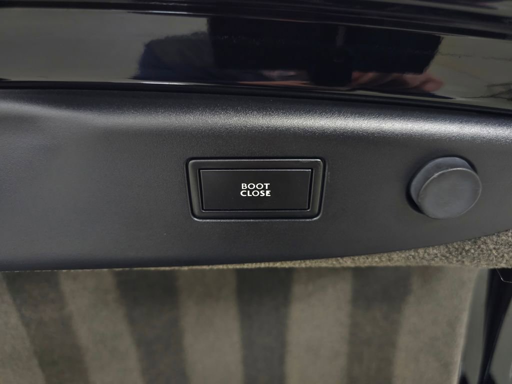 Used 2014 Bentley Flying Spur W12 AWD/4WD image 10