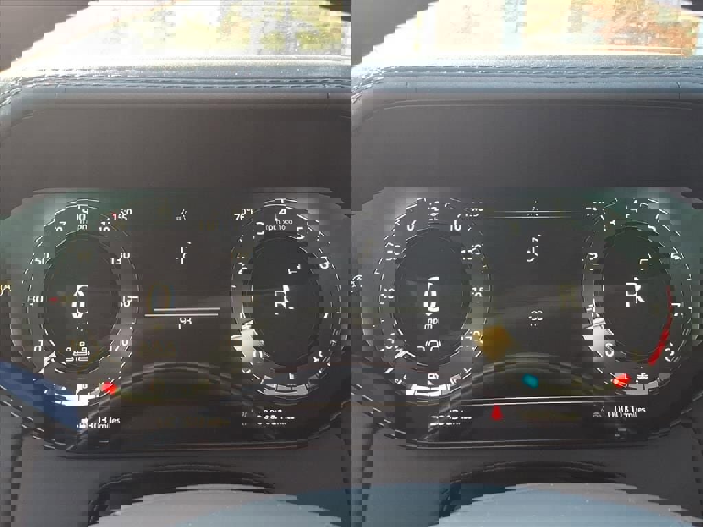 New 2025 Land Rover Range Rover SE image 22