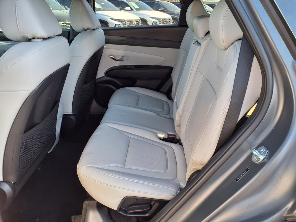 New 2025 Hyundai Tucson Limited image 8
