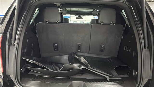 Used 2022 Chevrolet Tahoe LT w/ Luxury Package image 6