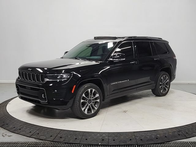 Used 2021 Jeep Grand Cherokee L Overland w/ Luxury Tech Group IV AWD/4WD image 3