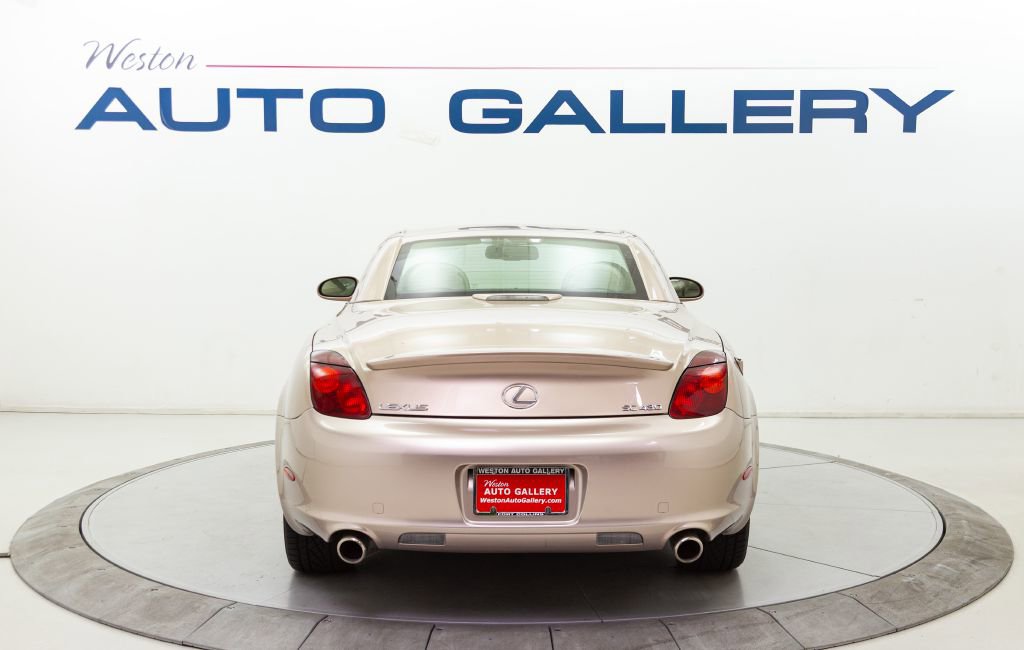 Used 2005 Lexus SC 430 Convertible image 4