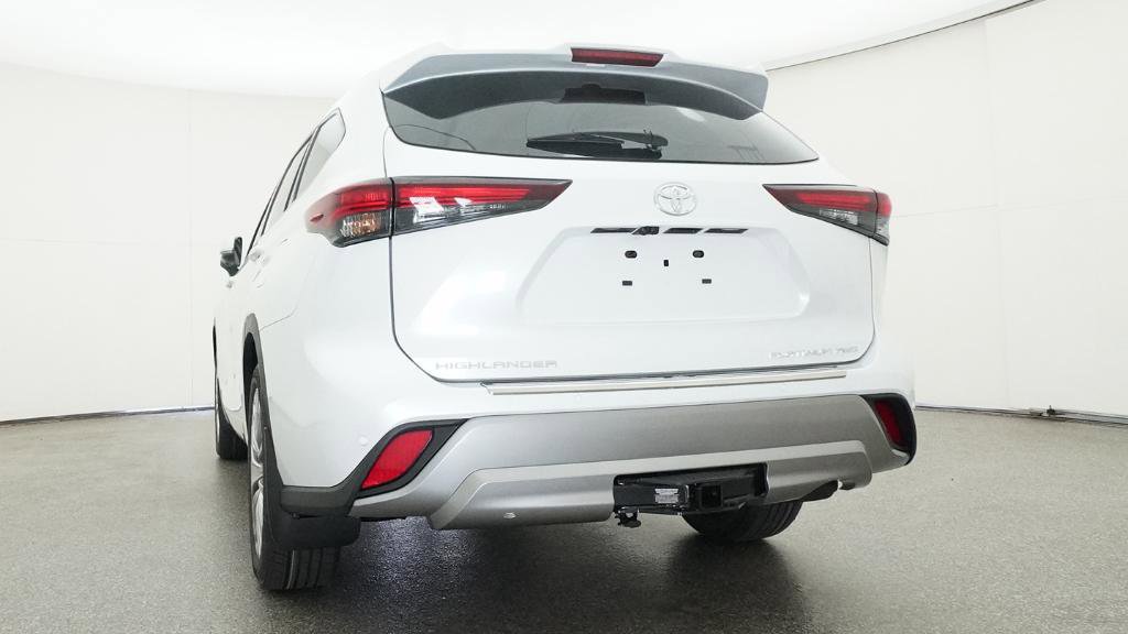New 2026 Toyota Highlander Platinum AWD/4WD image 14