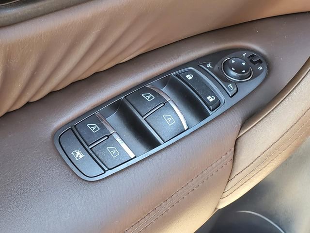 Certified 2022 Nissan Armada Platinum image 18