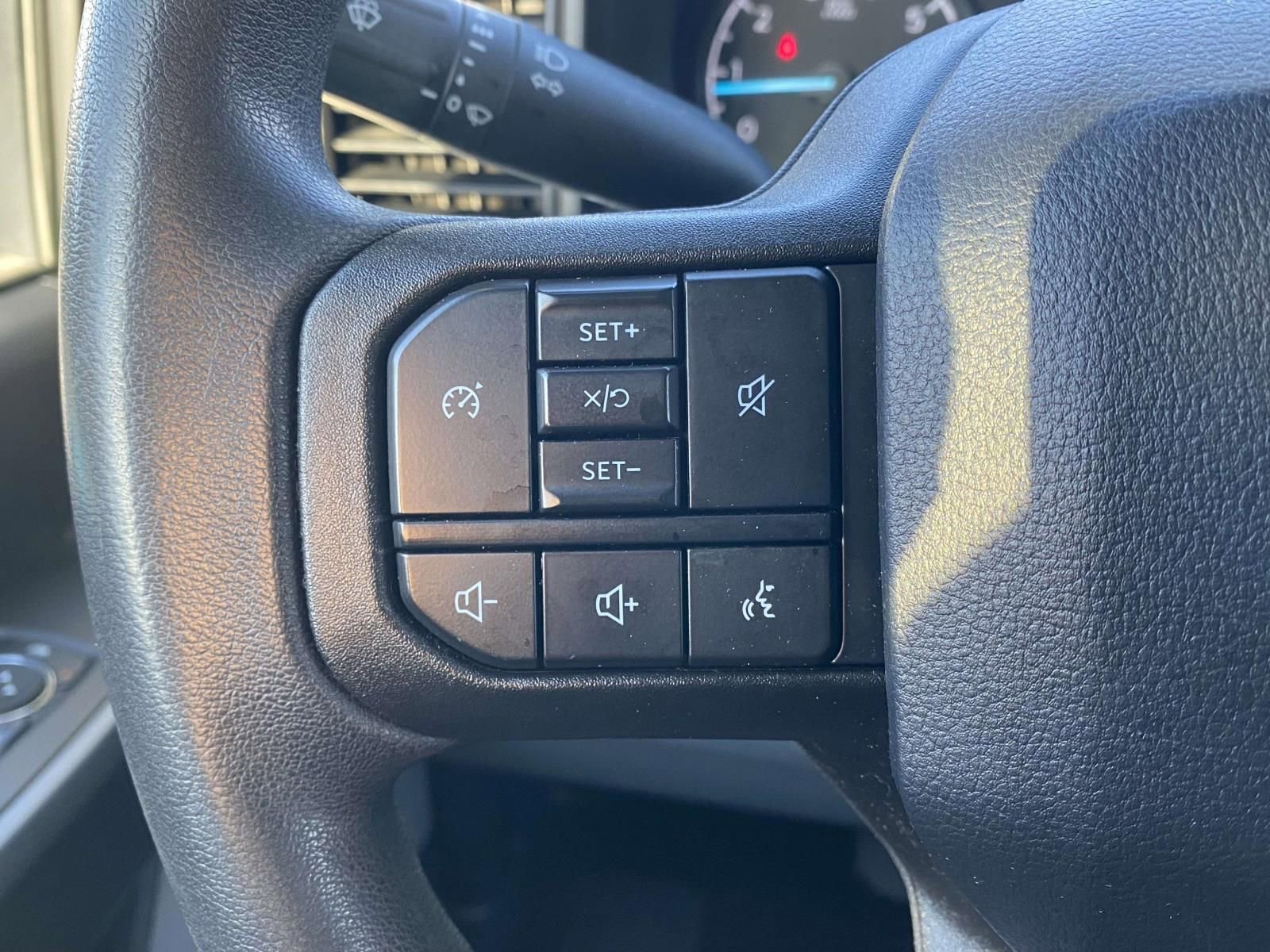 Used 2025 Ford F250 XLT AWD/4WD image 21