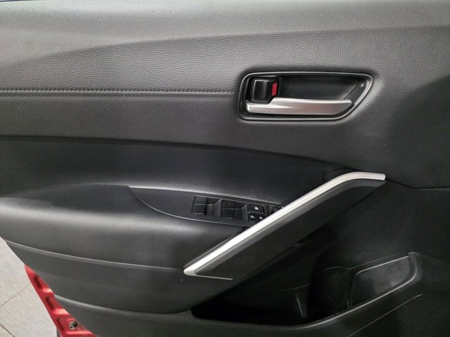 Used 2025 Toyota Corolla Cross XLE image 10