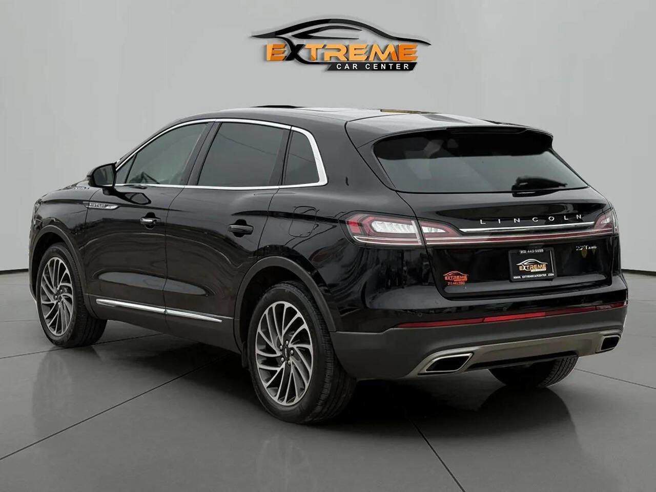 Used 2019 Lincoln Nautilus Reserve w/ Interior Protection Package AWD/4WD image 4