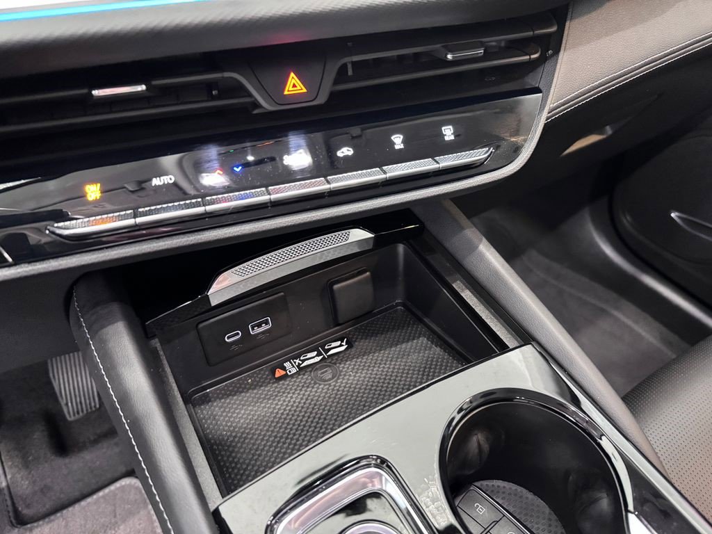 Certified 2025 Buick Envision Preferred image 20