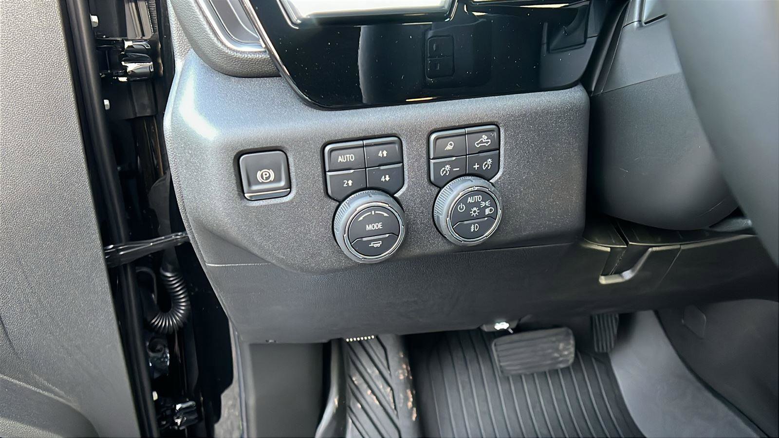 New 2026 Chevrolet Silverado 1500 RST w/ RST All Star Premium Package image 20