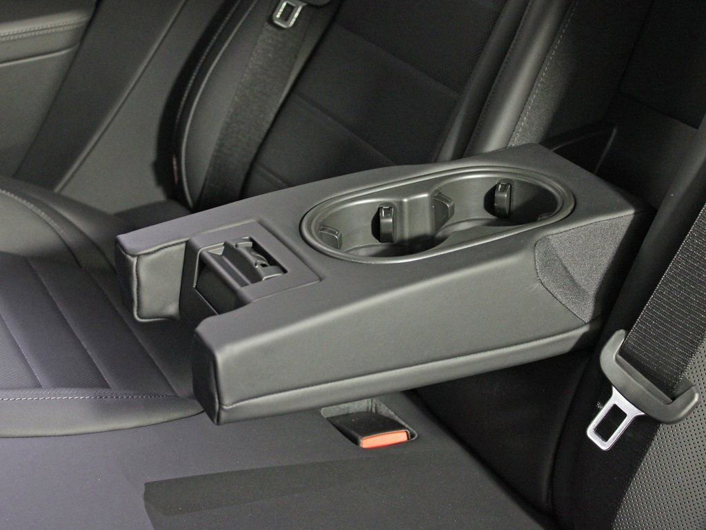 Certified 2025 Porsche Panamera 4 image 35