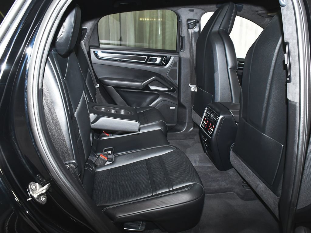 Used 2021 Porsche Cayenne GTS w/ Premium Package Plus image 52