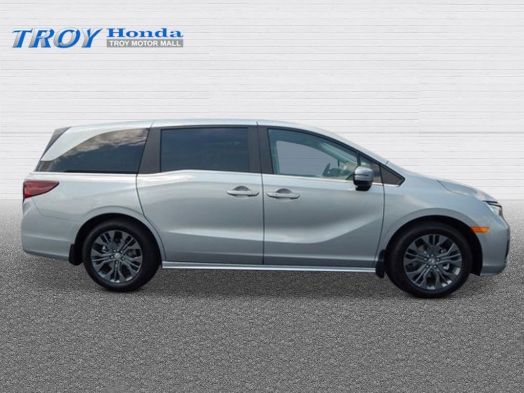 New 2026 Honda Odyssey Touring image 6
