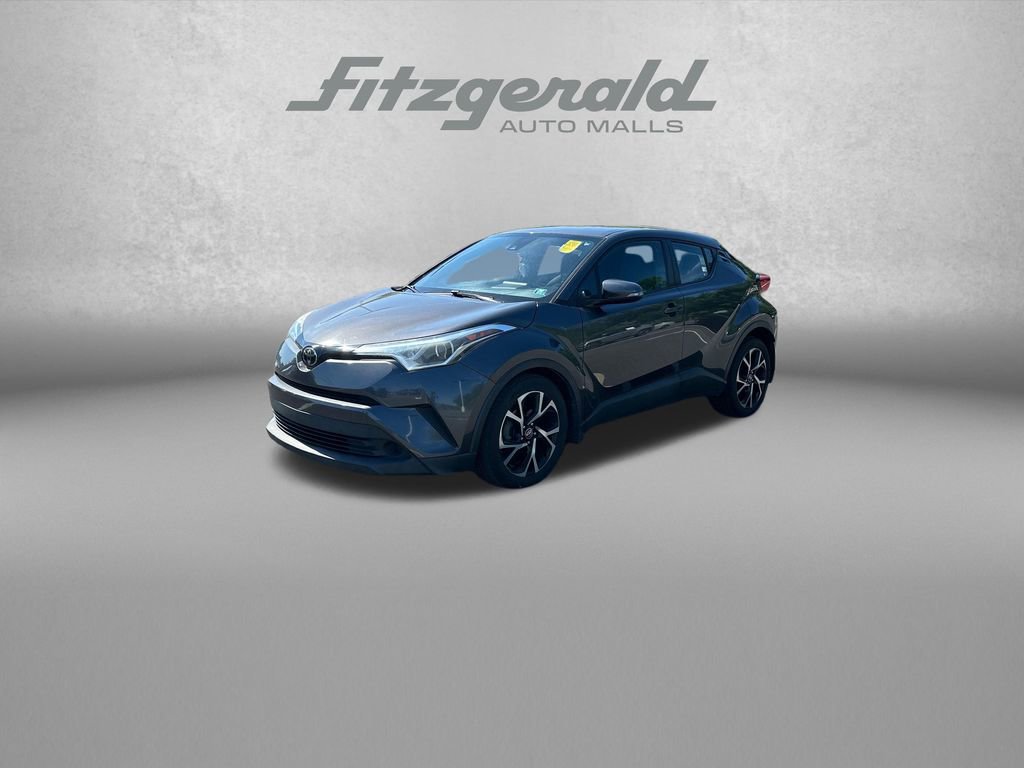 Used 2018 Toyota C-HR XLE FWD image 3