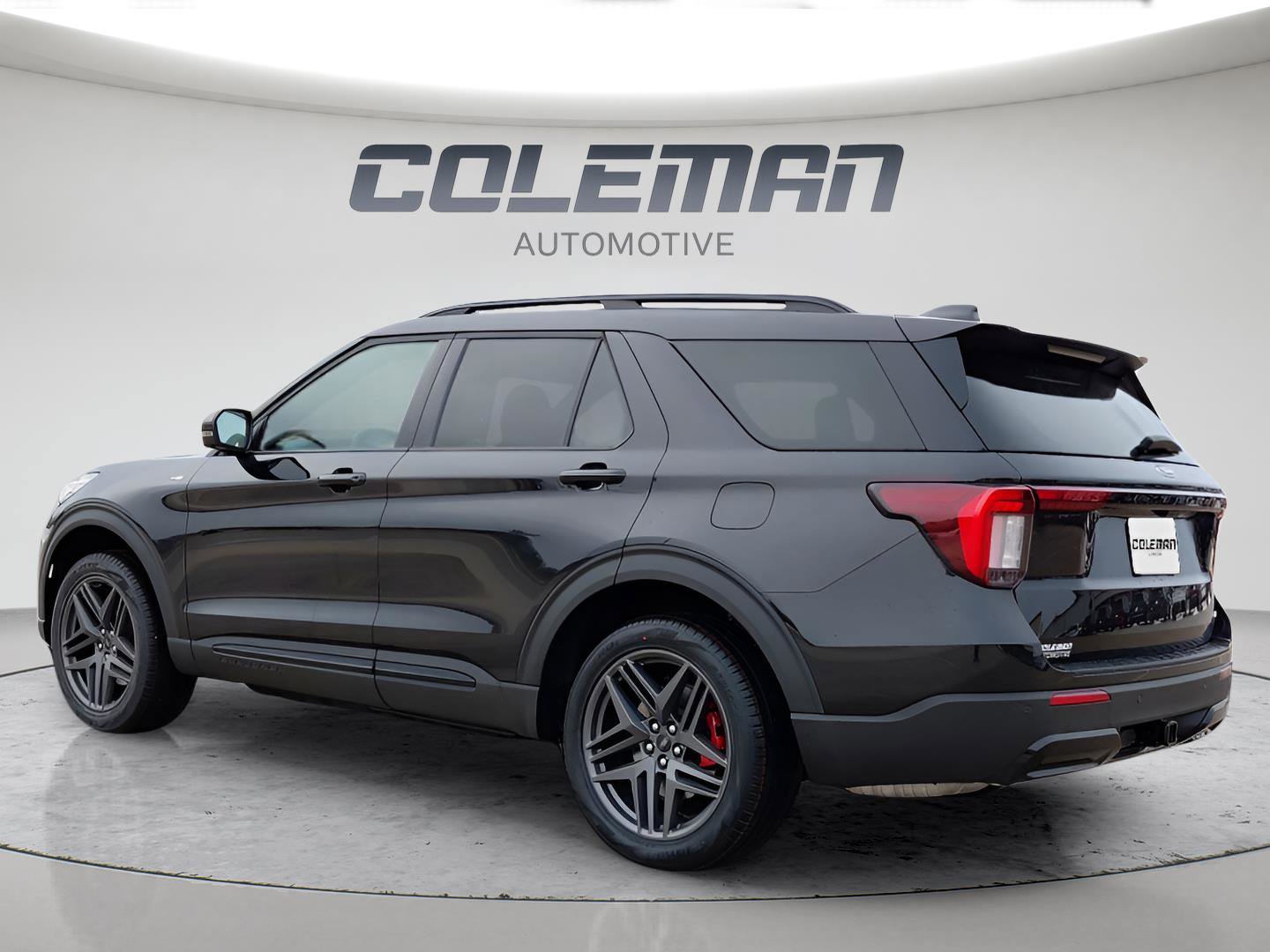 New 2026 Ford Explorer ST-Line w/ ST-Line Street Pack image 3