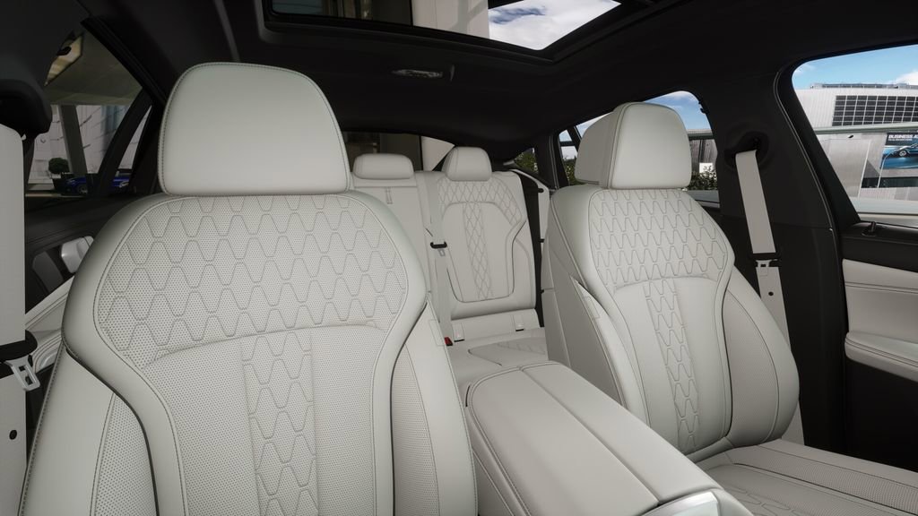 Used 2026 BMW X6 xDrive40i image 41