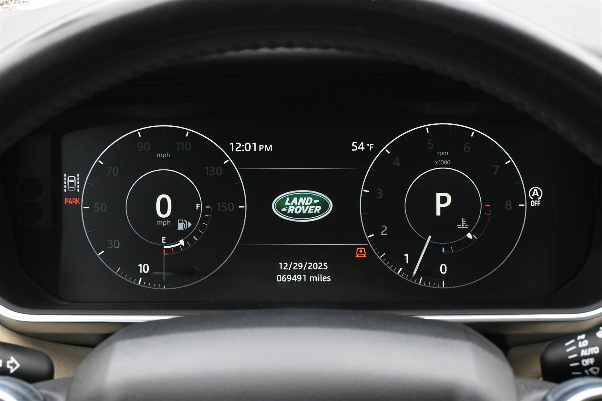 Used 2017 Land Rover Range Rover Sport HSE image 11