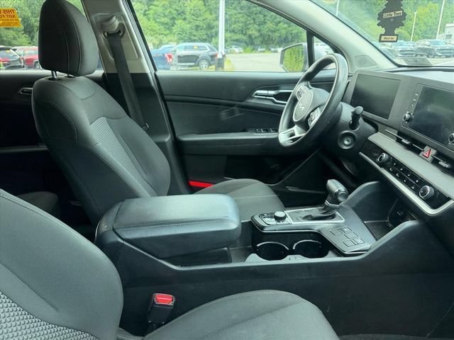 Used 2023 Kia Sportage LX AWD/4WD image 18