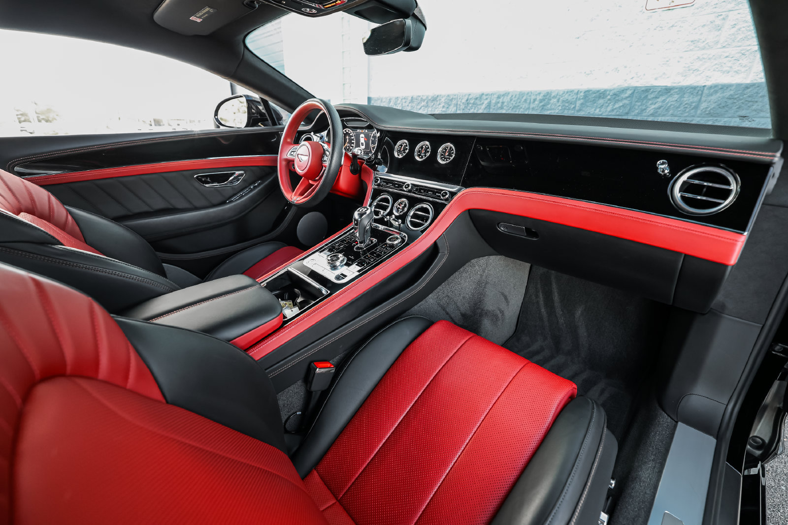 Certified 2024 Bentley Continental GT AWD/4WD image 2