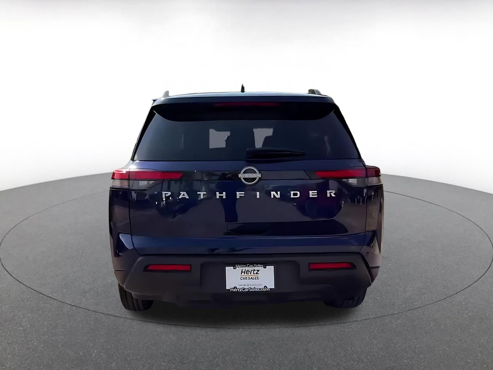 Used 2025 Nissan Pathfinder SV image 12