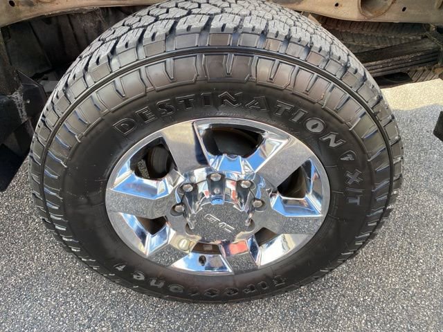 Used 2017 GMC Sierra 2500 SLT w/ Duramax Plus Package image 10