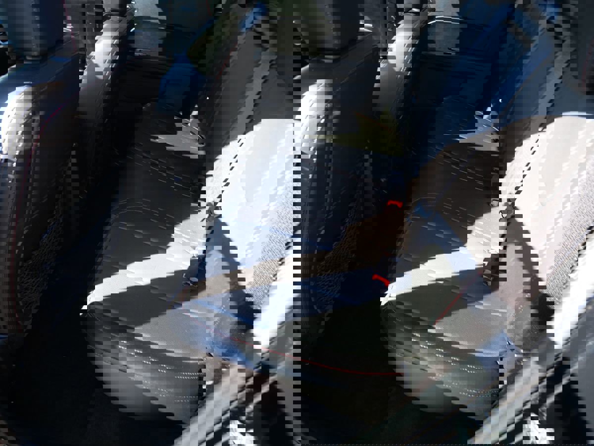 Used 2015 Chevrolet Equinox LTZ AWD/4WD image 17