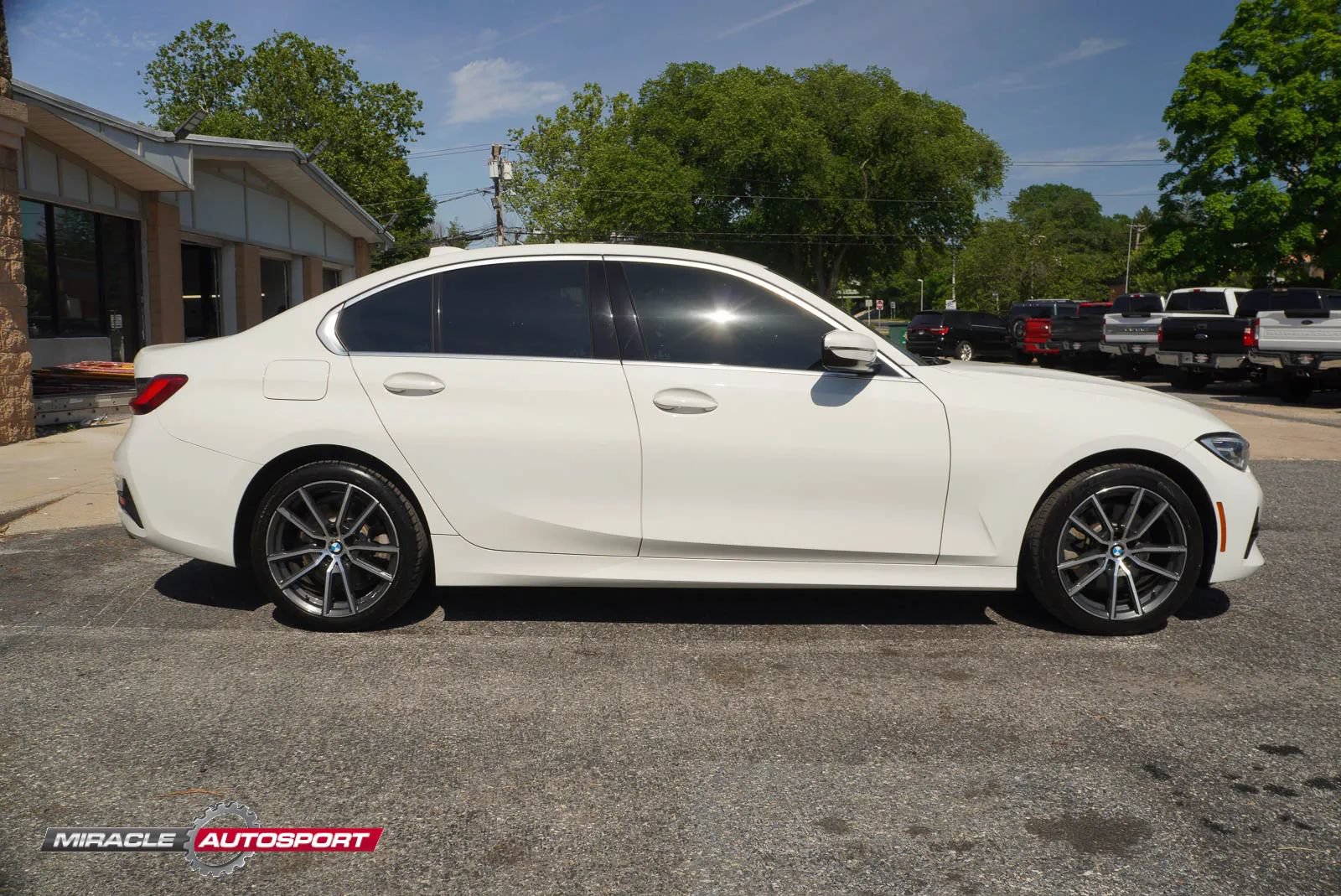 Used 2019 BMW 330i xDrive Sedan w/ Convenience Package AWD/4WD image 8