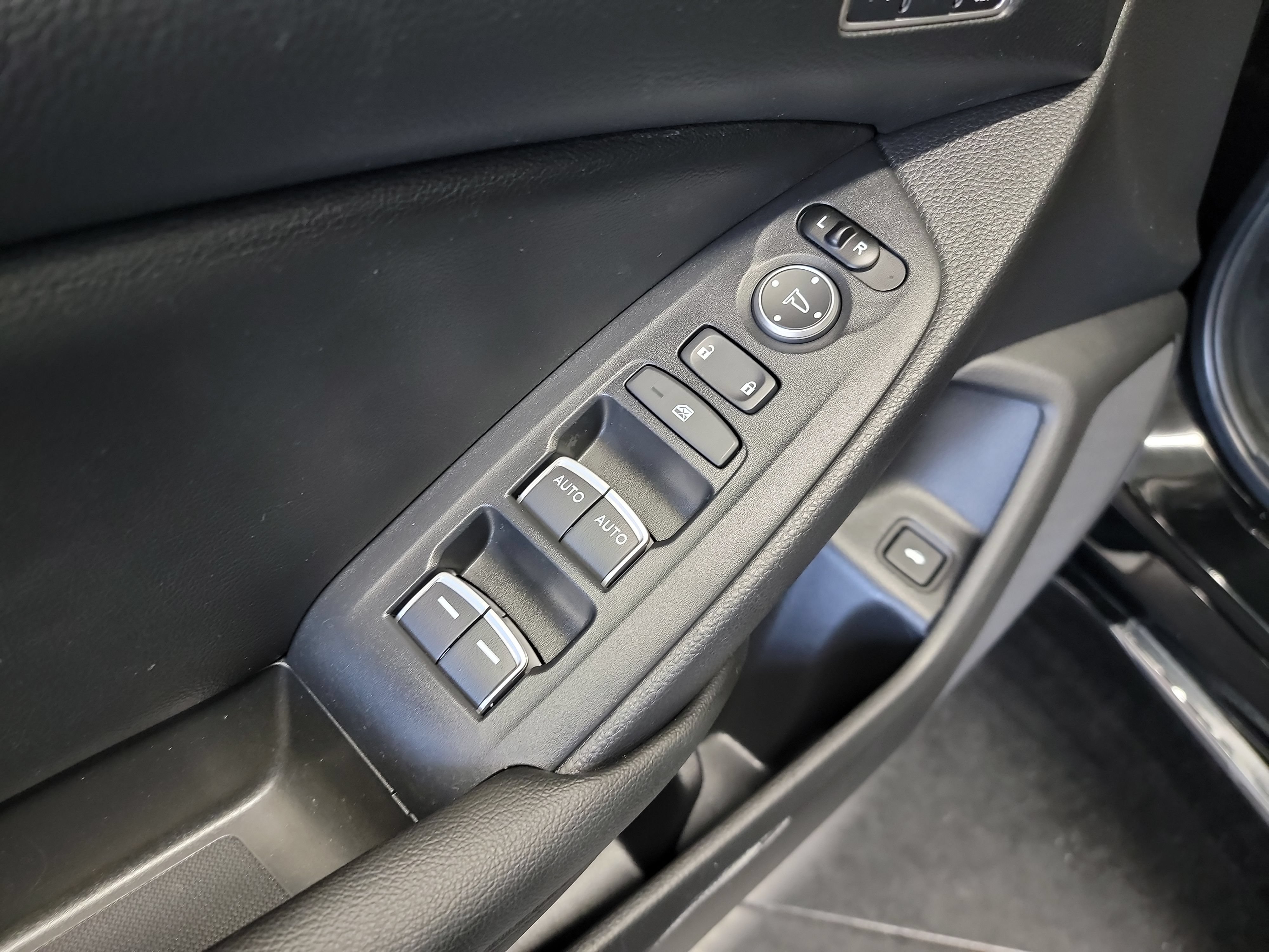 Used 2020 Honda Accord EX-L image 14