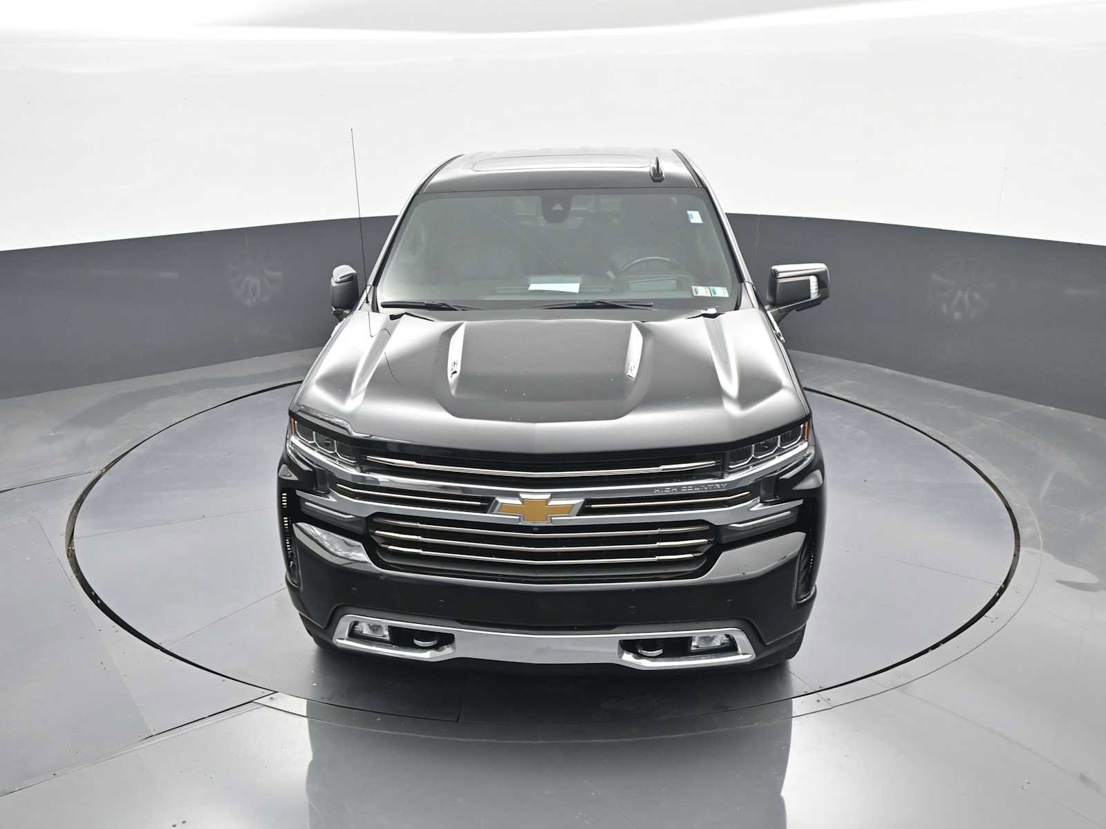Used 2021 Chevrolet Silverado 1500 High Country w/ Technology Package AWD/4WD image 26