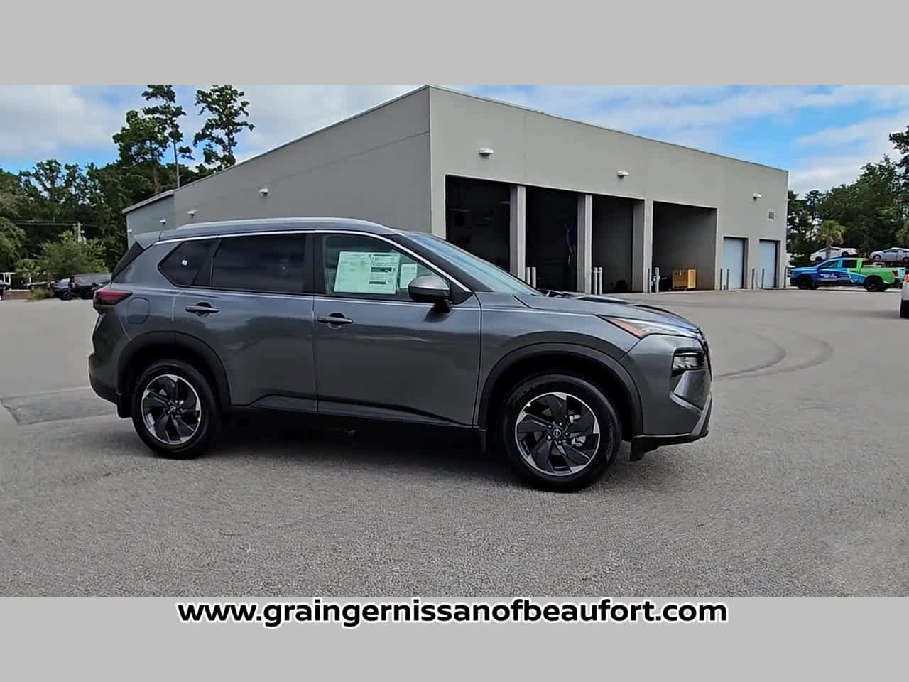 New 2026 Nissan Rogue SV image 36