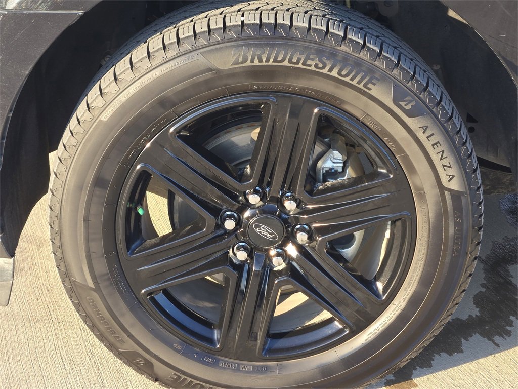 Used 2020 Ford Expedition XLT w/ Black Accent Package image 9