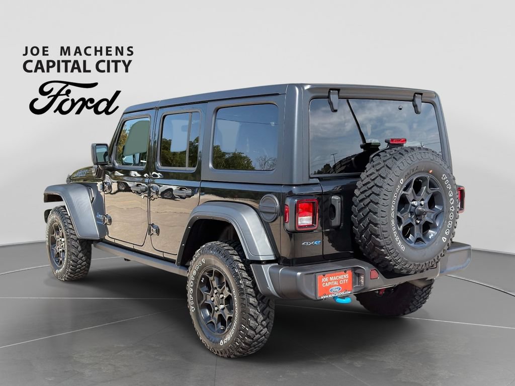 Used 2023 Jeep Wrangler Unlimited w/ Cold Weather Group AWD/4WD image 7