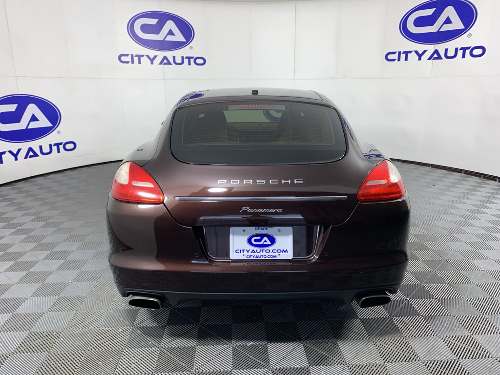 Used 2011 Porsche Panamera 4 AWD/4WD image 3