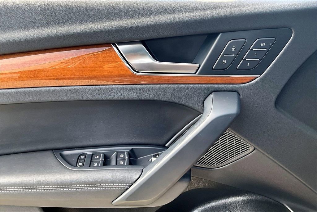 Certified 2023 Audi Q5 2.0T Premium Plus w/ Premium Plus Package image 29