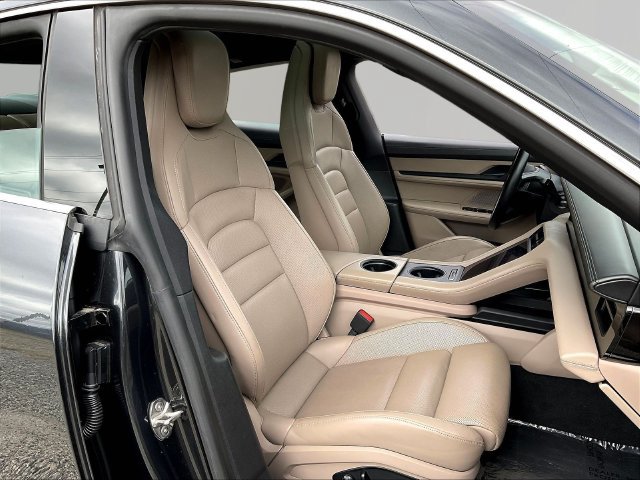 Used 2020 Porsche Taycan 4S AWD/4WD image 29