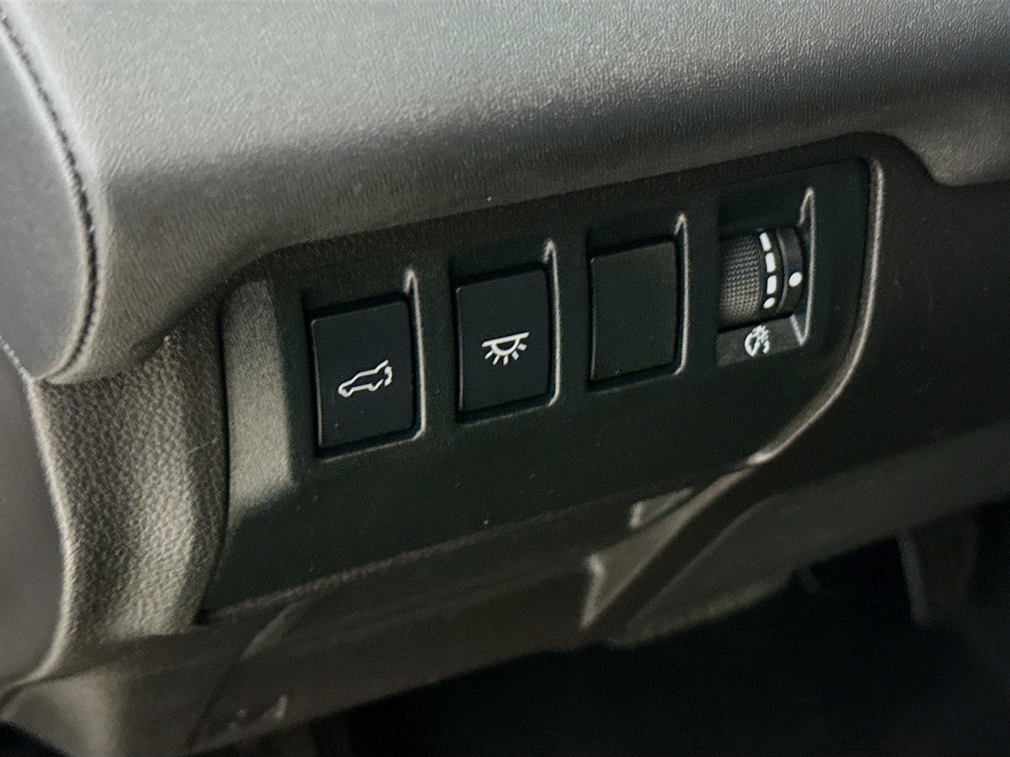 Used 2023 Subaru Ascent Limited image 9